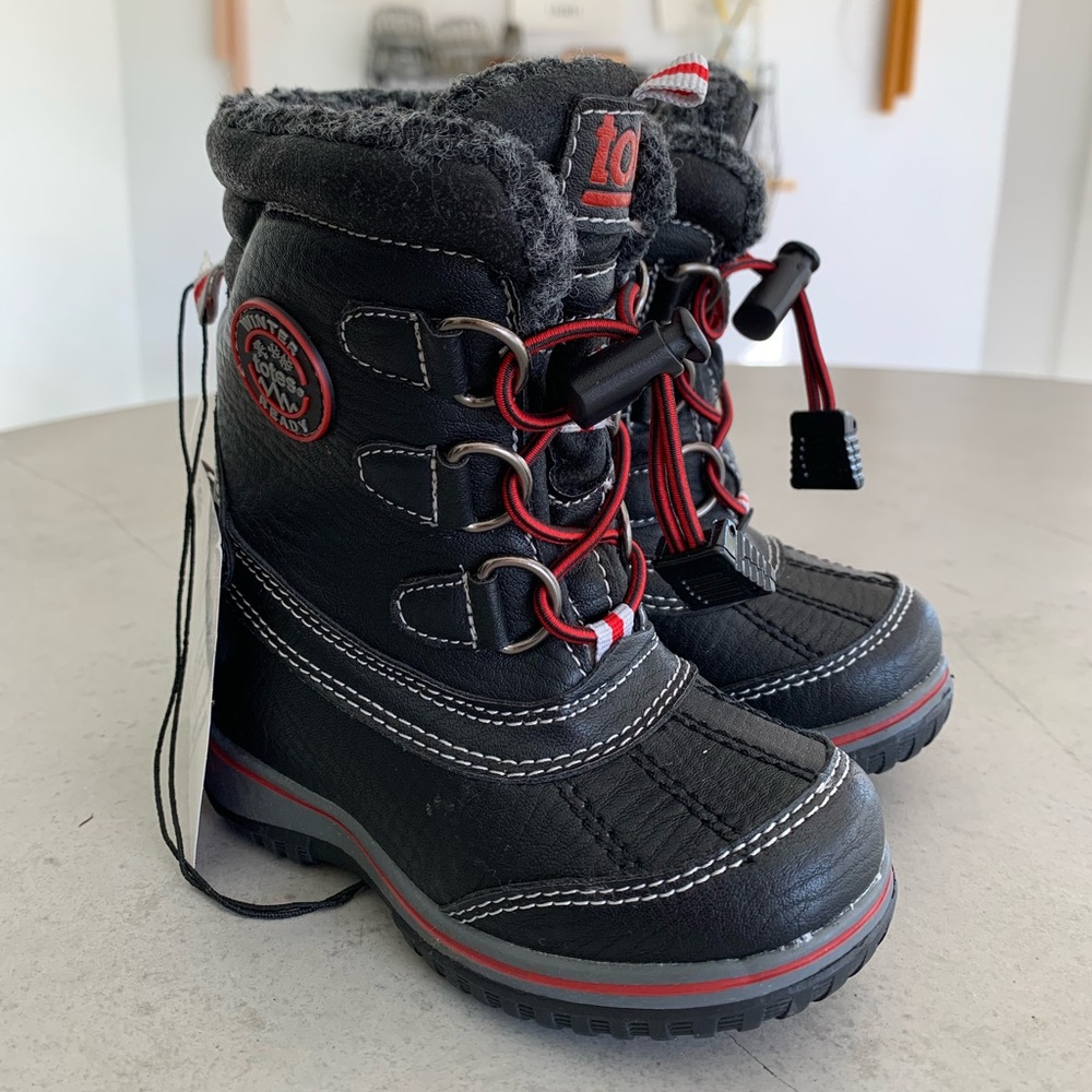 NWT Totes Jaymee Snow Winter Boots Outdoor Kids Adventure Athletic Ice Warm 6M